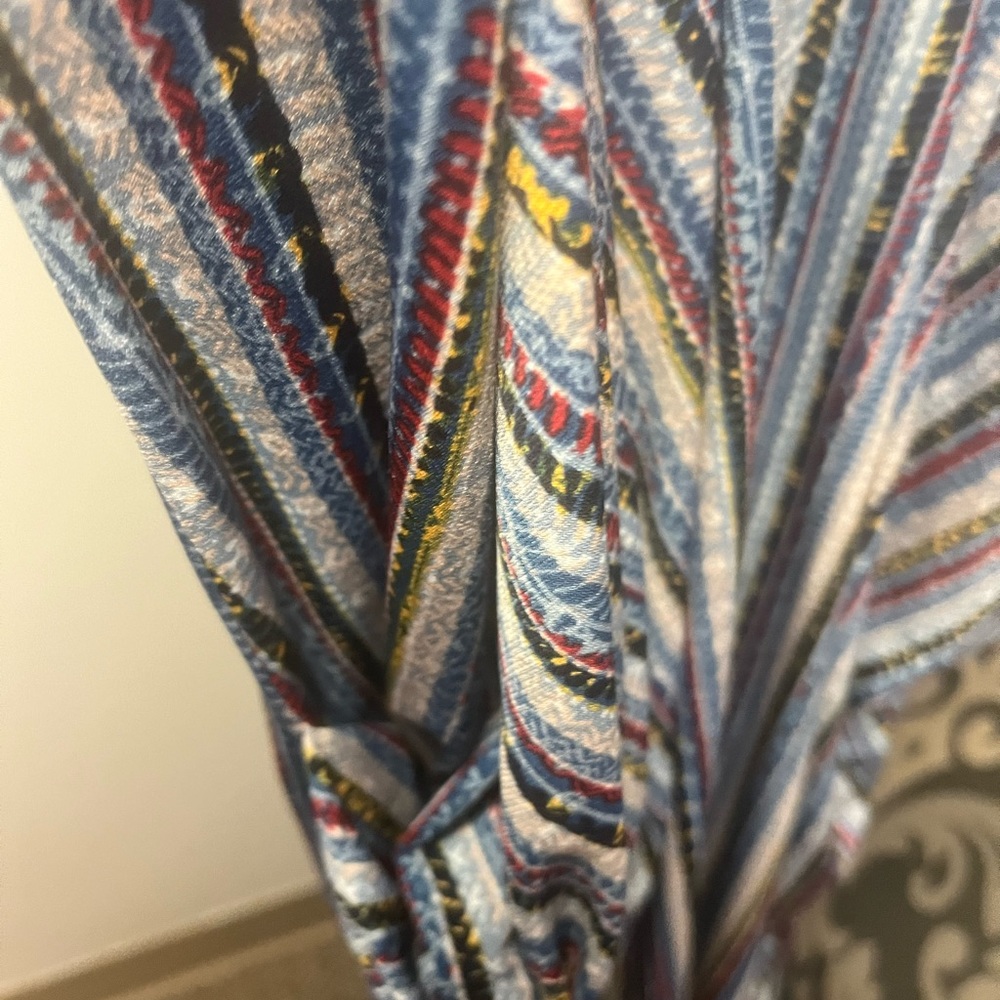 Dress - Picture 4 of 5